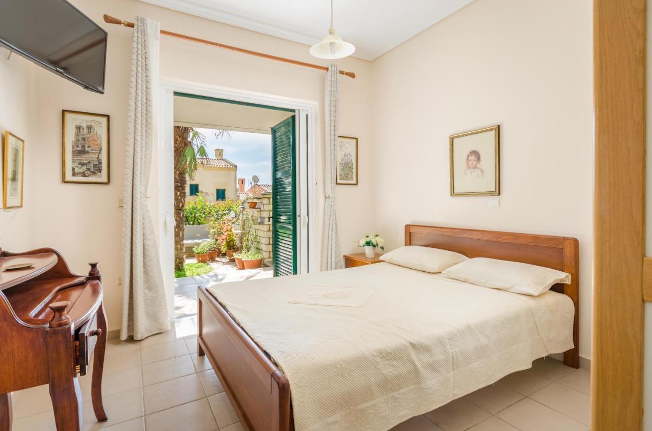Villa Aliki Barbati Extérieur photo